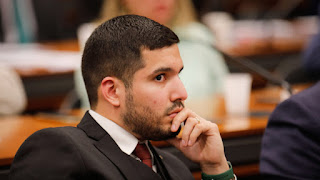 BRASIL: ANDRÉ FERNANDES REVELA PLANO DE MEMBROS DO JUDICIÁRIO PARA PRENDER BOLSONARO