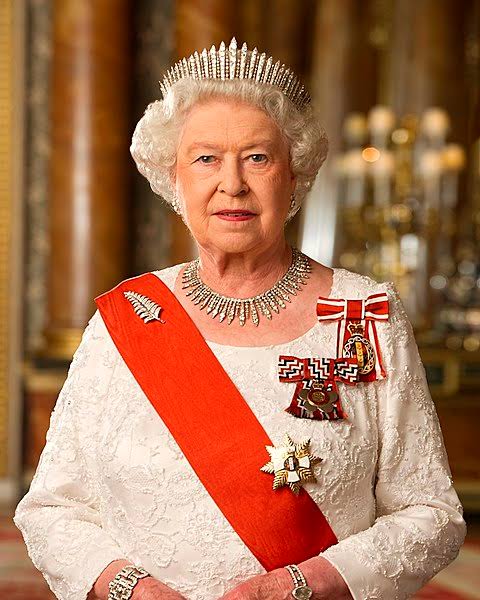 FBI revela plano antigo para assassinar Elizabeth II nos EUA