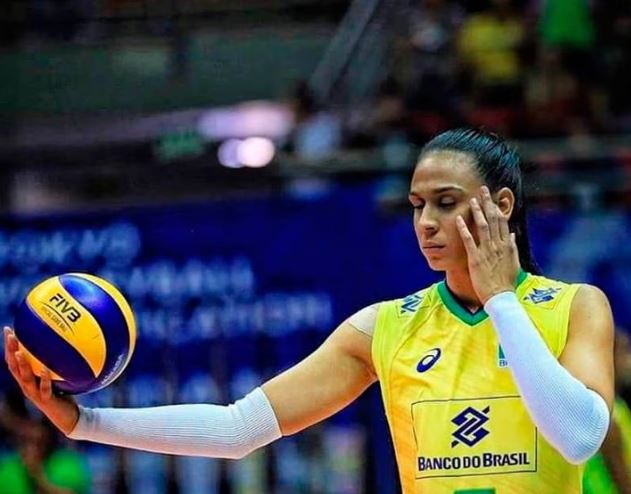 Saiba quais os sintomas do câncer de estômago, doença que vitimou a ex-jogadora de vôlei Ana Paula Borgo