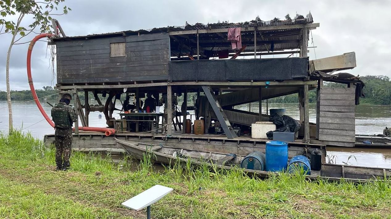 Forças Armadas realizam megaoperação contra garimpo ilegal na Amazônia