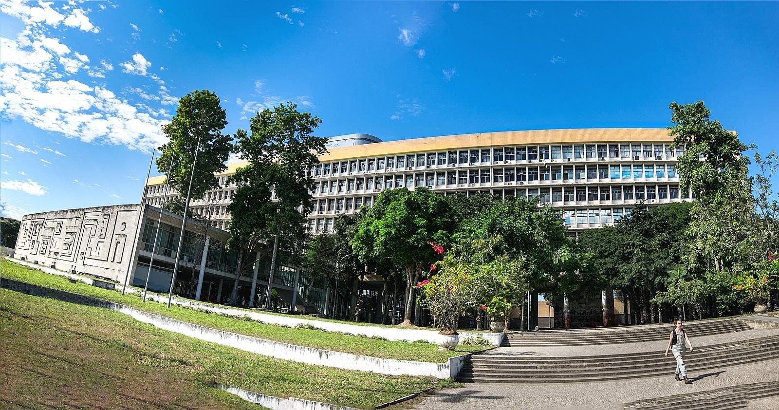 Concurso UFRJ: sai edital para assistente em administração e mais