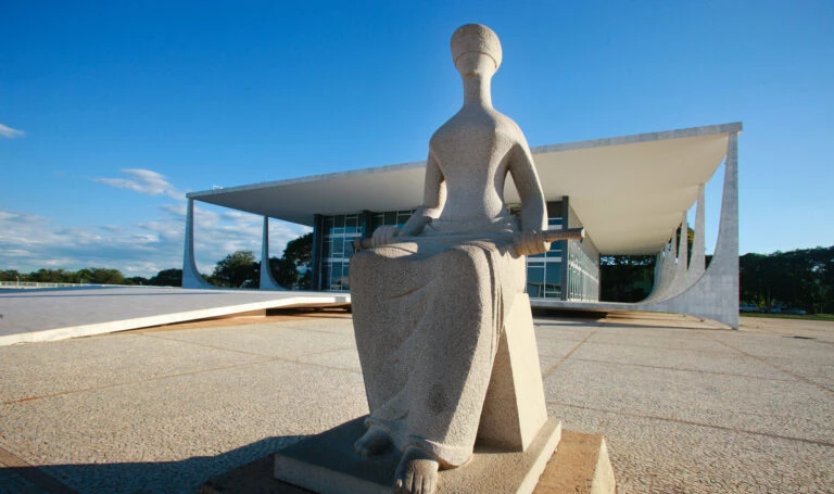 Abaixo-assinado por CPI contra STF passa de 230 mil assinaturas