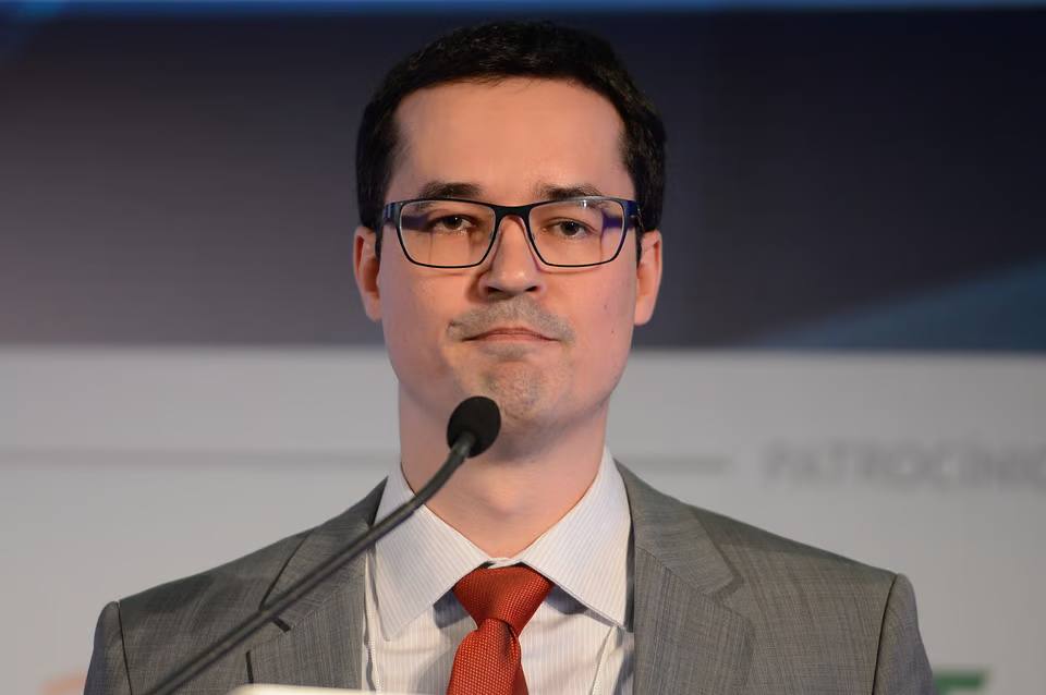 URGENTE: Por unanimidade, TSE cassa mandato de Deltan Dallagnol