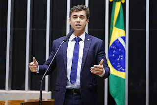 BRASIL: NIKOLAS FERREIRA FAZ DISCURSO ENÉRGICO E ENQUADRA MINISTROS DO STF NA CÂMARA
