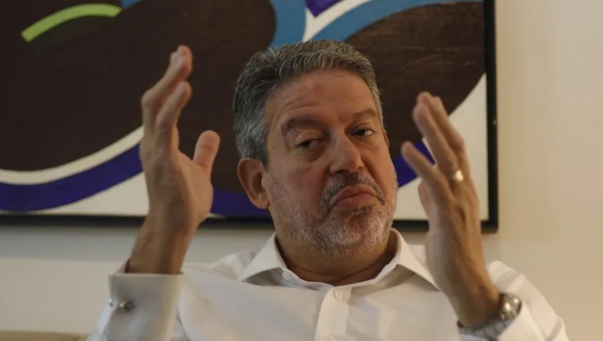 Bomba: Entrevista polêmica de Arthur Lira deixa esquerda em pânico; Veja na íntegra