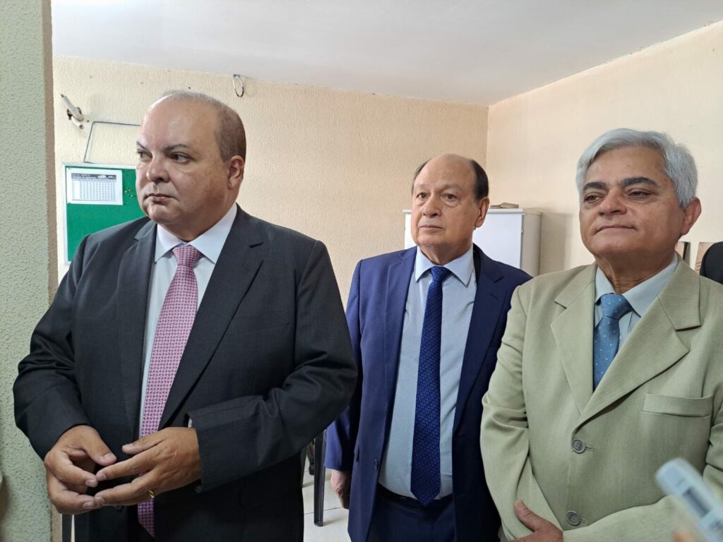 Ibaneis faz presença na abertura do“Registra-se” e se pronuncia sobre a greve dos professores