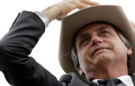 BRASIL: BOLSONARO É OVACIONADO POR PLATEIA EM EVENTO AGRO E LULA É VAIADO