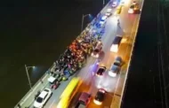 Cristãos filipinos oram em ponte onde acontece muito suicídio
