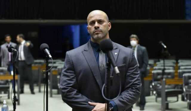 Advogado de Silveira chama análise de indulto de ‘pão e circo’