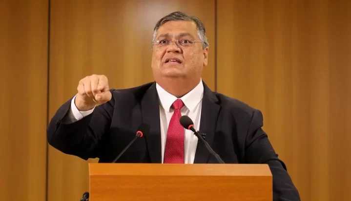 Vídeo mostra Flávio Dino ameaçando representantes de big techs: “Se os senhores não mudarem, arquem com as consequências” (veja o vídeo)