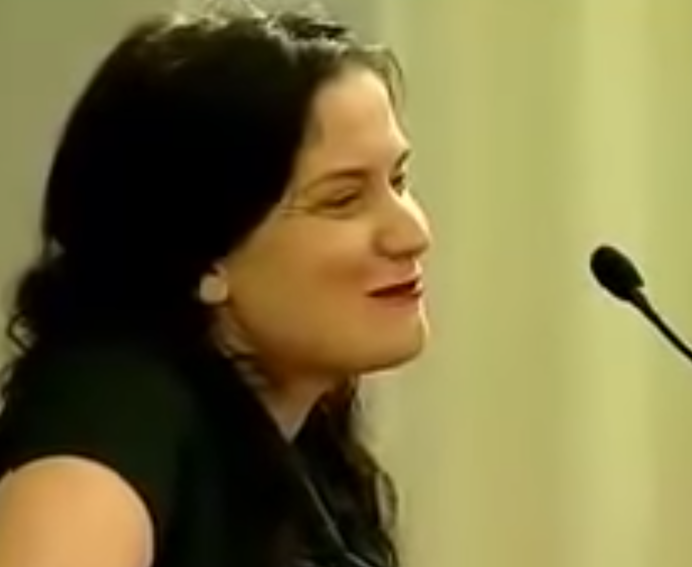 Mulher que sobreviveu ao aborto agradece a Deus: “Ele é muito poderoso”