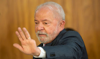 BRASIL: JOGADOR DA SELEÇÃO BRASILEIRA QUE FEZ POSTAGEM CONTRA LULA É SUSPENSO POR 5 ANOS