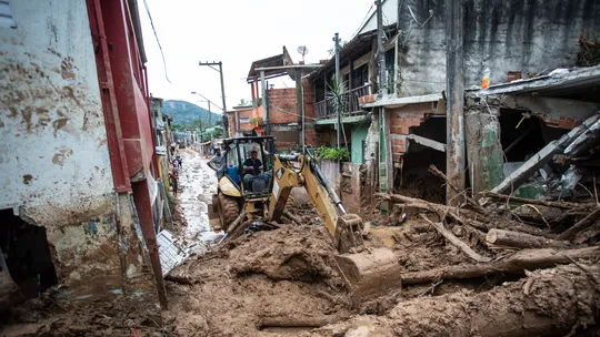 Crise climática pode levar 3 milhões de brasileiros à pobreza extrema, diz Banco Mundial