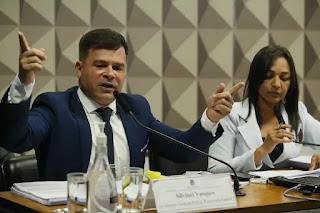 BRASIL: DEPOENTE DESMENTE FAKE NEWS DE DEPUTADA LULISTA COM UMA FRASE, EM CPMI