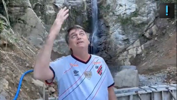 Bolsonaro rasga elogios a Tarcísio de Freitas ao mostrar obra tocada pelo ex-ministro: “Me sinto orgulhoso por indicação”; VEJA VÍDEO