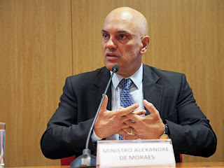 BRASIL: MORAES SE PRONUNCIA APÓS SER ACUSADO DE SER COMUNISTA