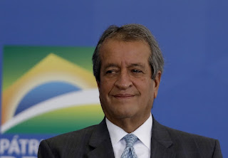 BRASIL: PRESIDENTE DO PL COMEMORA FILIAÇÃO DE EX-MINISTRO DE BOLSONARO AO PARTIDO