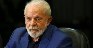 BRASIL: LULA RECEBE AVISO DO TWITTER APÓS POSTAGEM PRÓ-DITADURA