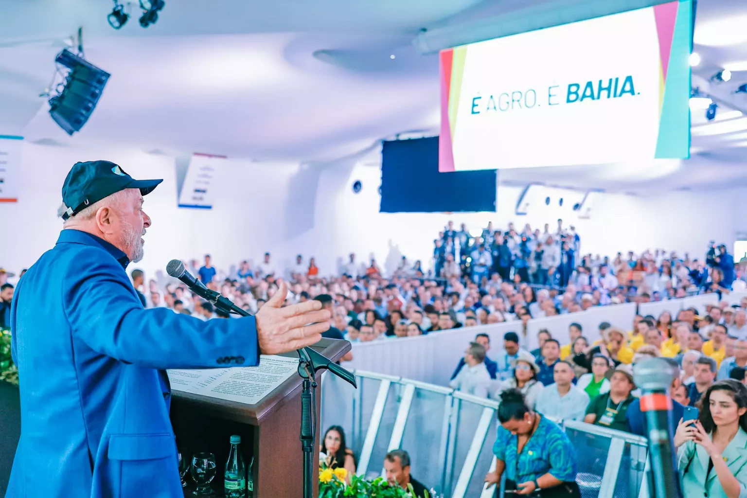 Lula deixa povo de fora em evento de agronegócio na Bahia