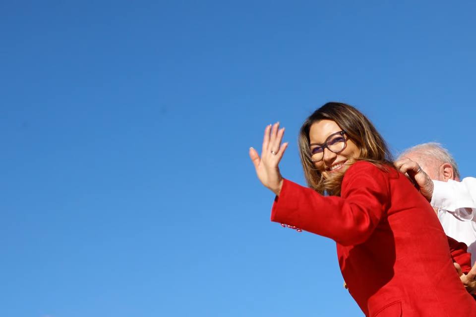 Justiça nega liminar para exonerar ex-sócia de Janja