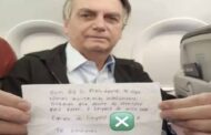 Bolsonaro recebe bilhete carinhoso da equipe de limpeza em avião: “Te esperamos muito”