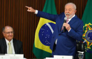 BRASIL: LULA IMPÔS PROIBIÇÃO A MINISTROS ANTES DE INICIAR REUNIÃO, DIZ REVISTA