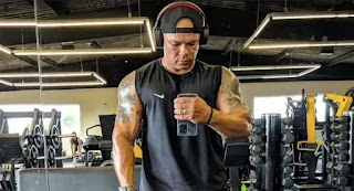 Homem passa mal e morre enquanto malhava em academia