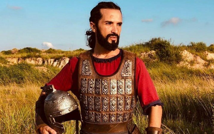 Ator foi morto estrangulado por garoto de programa e ex-funcionário da Globo