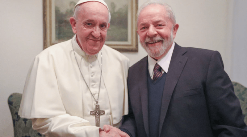 Sem popularidade, Lula apela ao Vaticano: Presidente, convida papa Francisco para visitar Brasil