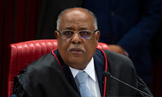 BRASIL: O PRIMEIRO VOTO DO JULGAMENTO DE BOLSONARO NO TSE