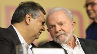BRASIL: O ENCONTRO DE LULA COM FLÁVIO DINO PARA PREJUDICAR OS CACs