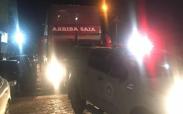 Xandão manda prender banda de forró que canta Alexandre de Moraes