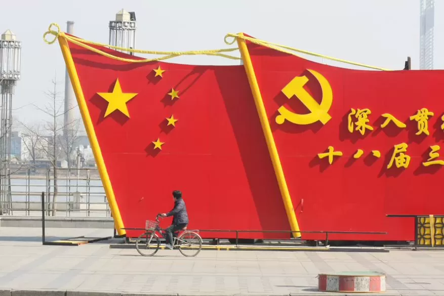 CHINA: IGREJAS SERÃO OBRIGADAS A FIXAR SINALIZAÇÃO COMUNISTA