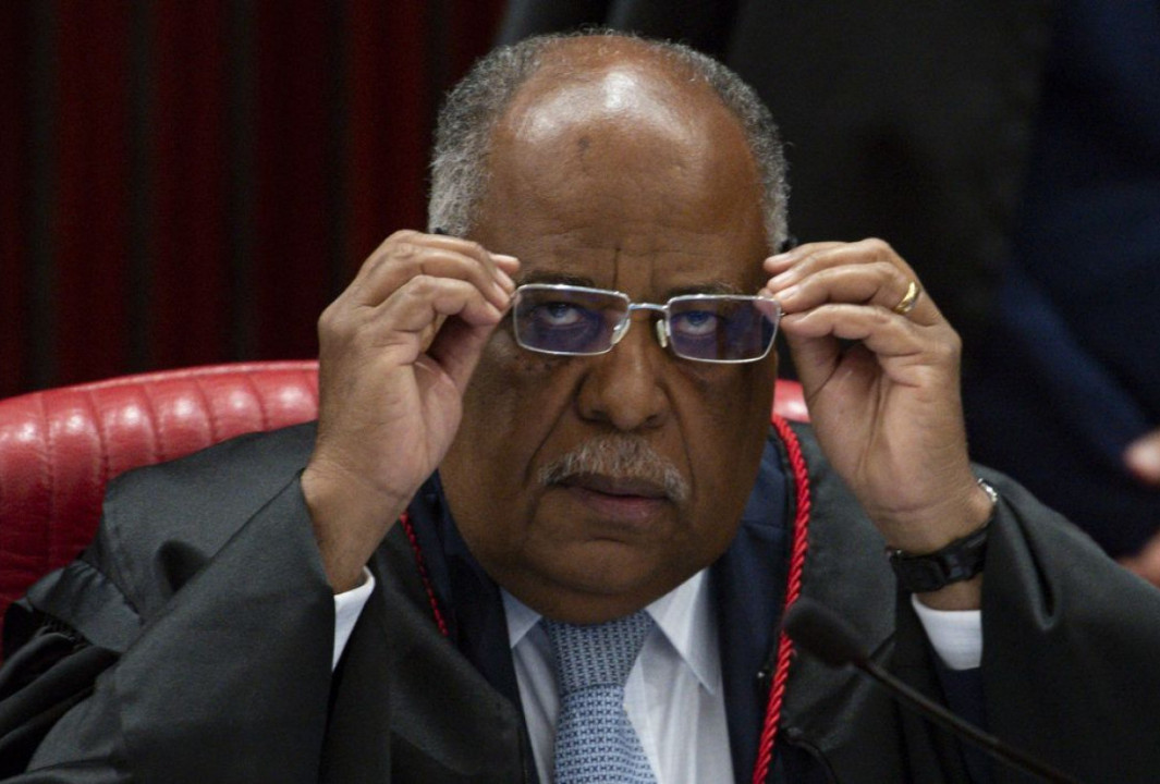 Extra TBN: Ministro do TSE multa advogado que pediu anulação de julgamento sobre inelegibilidade de Bolsonaro