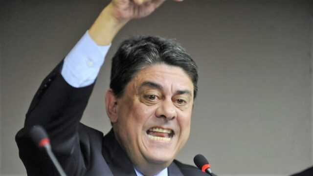 Homem que pretendeu um dia “fechar o STF” consegue acesso a conteúdo sigiloso, em decisão de Toffoli