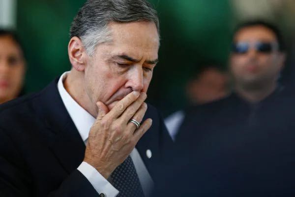 Barroso assumirá órgão que julga conduta de juízes que fazem manifestações políticas