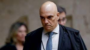 URGENTE: Moraes e família estão na PF prestando depoimento sobre incidente no aeroporto de Roma