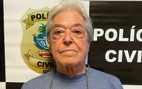 Ginecologista preso por crimes sexuais chegou a dizer que pacientes precisavam ficar excitadas para que exames dessem certo, diz polícia