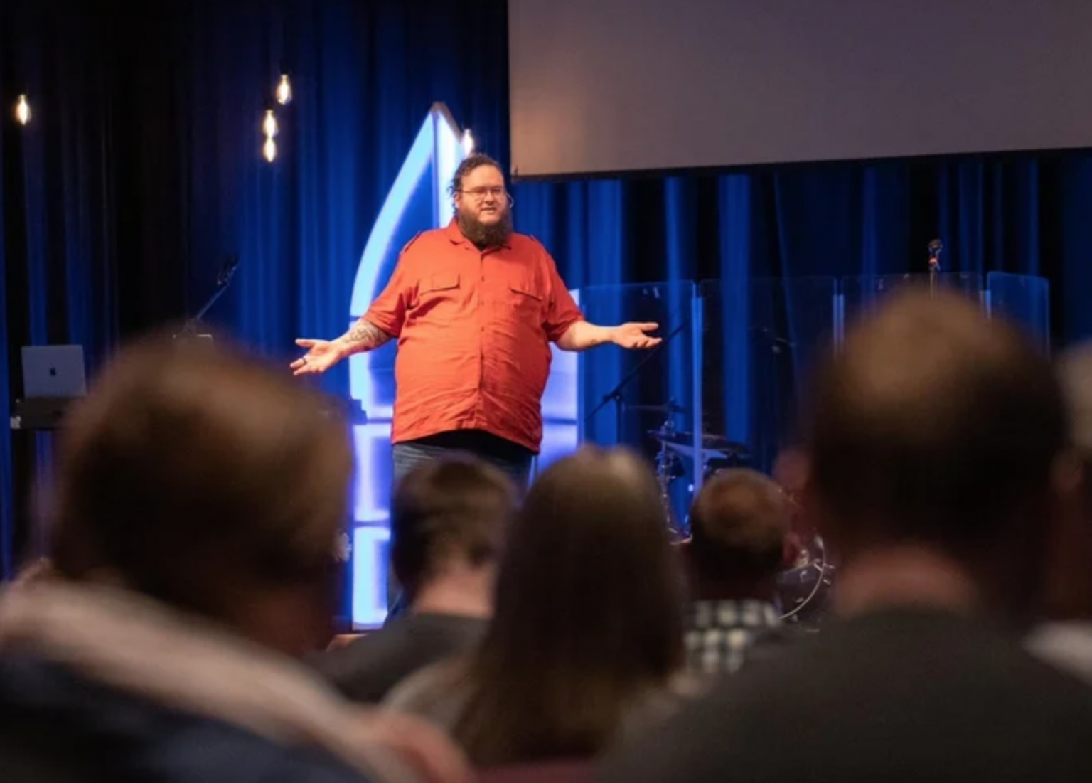 Pastor perdoa homem que assaltou igreja