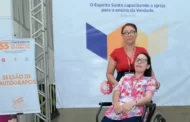 Cristã com doença rara ensina crianças na escola bíblica: 'Fui chamada por Deus'