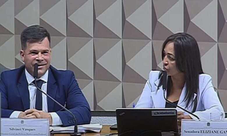 CPMI 8 de Janeiro: Relatora diz que ainda não vê “elementos” para convocar Bolsonaro