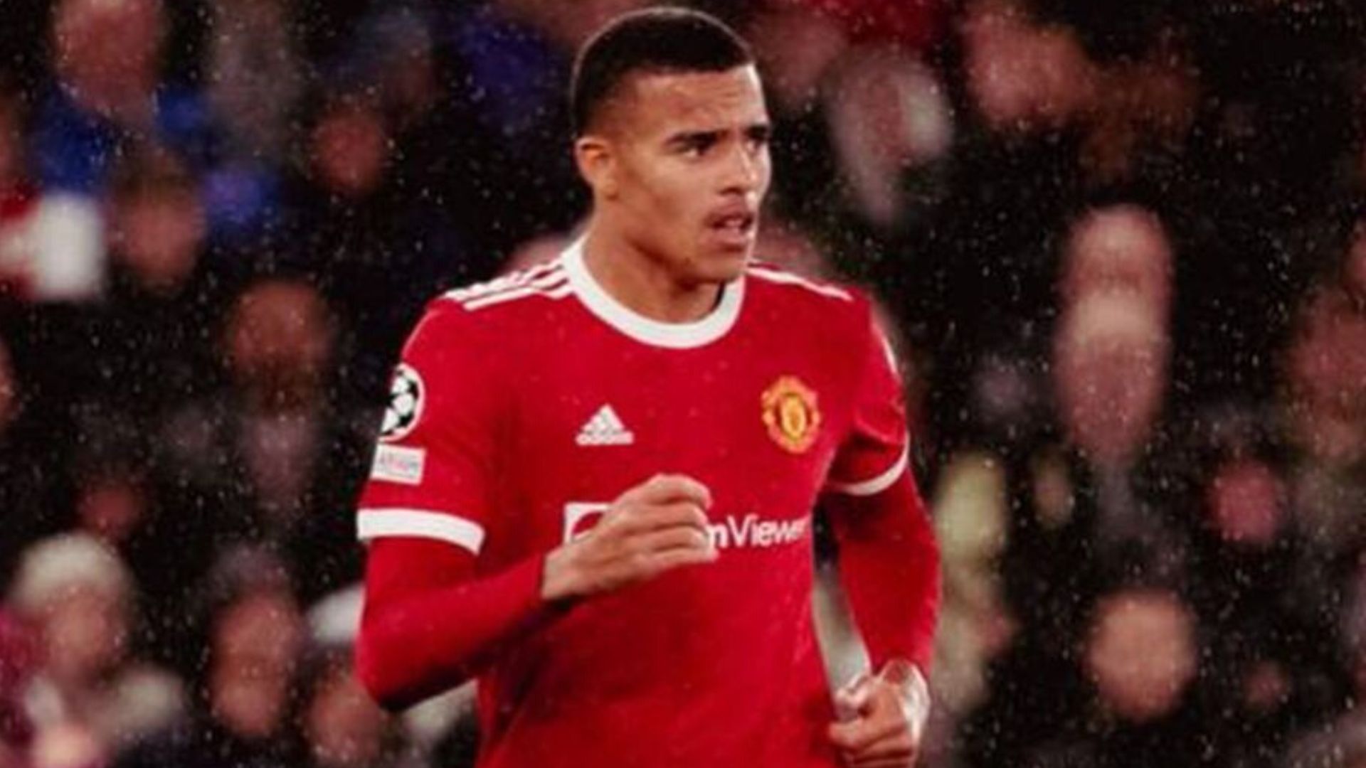 Manchester United DEMITE atacante que está sendo acusado de ASSÉDIO E ESTUPRO