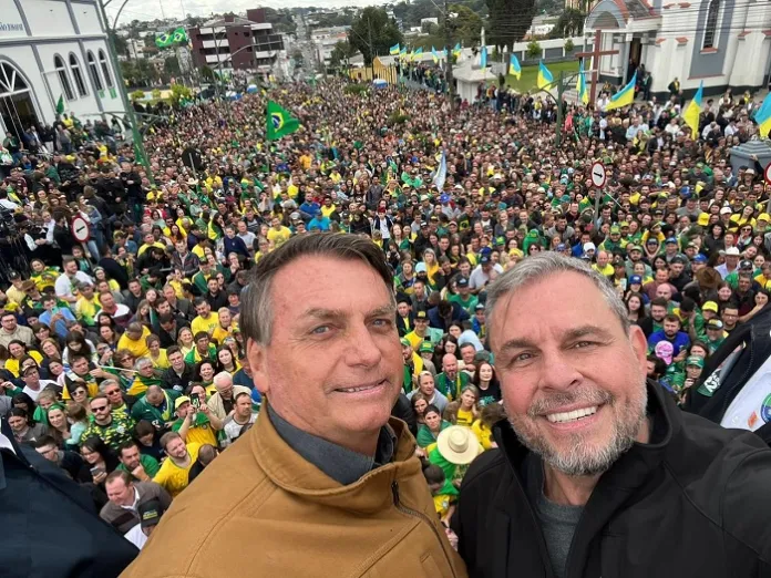 Mesmo com choro da esquerda, Jair Bolsonaro vai ser cidadão honorário do Paraná