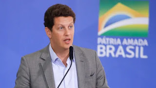 BRASIL: DEPUTADO RICARDO SALLES DENUNCIA ESQUEMA PARA ROUBAR RECURSOS DA AMAZÔNIA