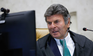 BRASIL: STF SUSPENDE LEI SOBRE DIA DO PATRIOTA