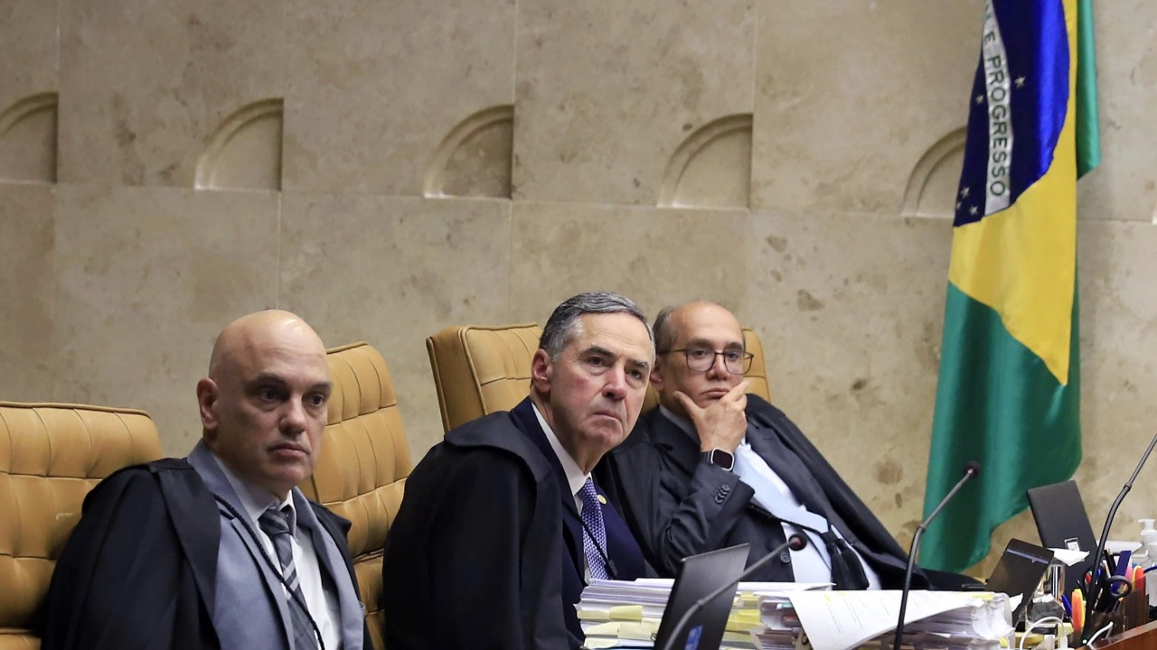 ESTADÃO LEMBRA STF DO “DEVER DE RESPEITAR O CONGRESSO”