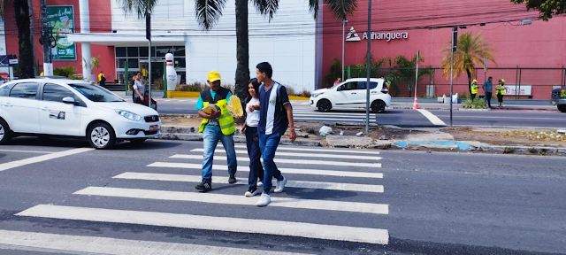 PREFEITURA DE MANAUS REALIZA AÇÃO PARA MAIOR RESPEITO À FAIXA DE PEDESTRE