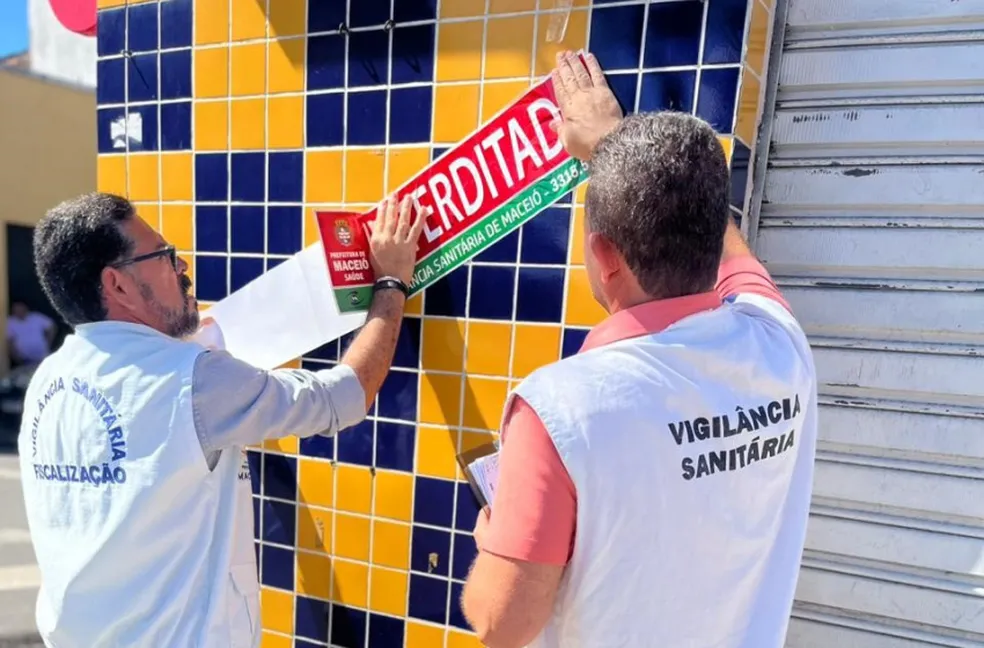 Fiscalização interdita fábrica de salgados e bolos com condições precárias de higiene no centro de Maceió