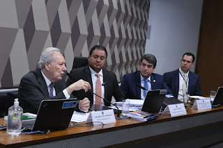 BRASIL: CCJ PREPARA MUDANÇAS NA LEI DE IMPEACHMENT