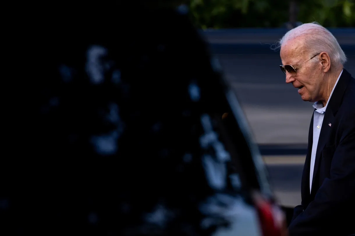 Pesquisa aponta Donald Trump a frente de Biden na corrida presidencial nos EUA